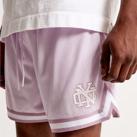 Abercrombie & Fitch 6” Retro Short in Light Purple - Picture 2 of 3